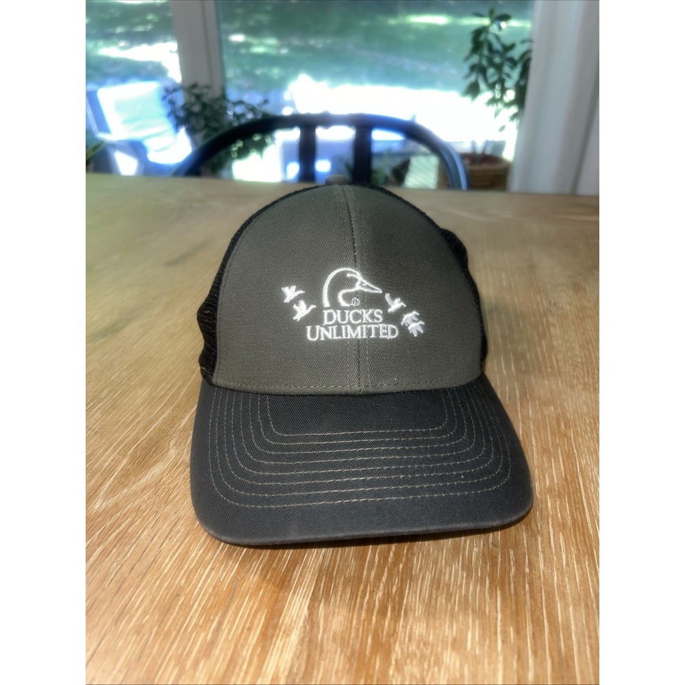 Ducks Unlimited Trucker Cap Hat Mesh Back Adjustable Hunting Fishing Outdoors